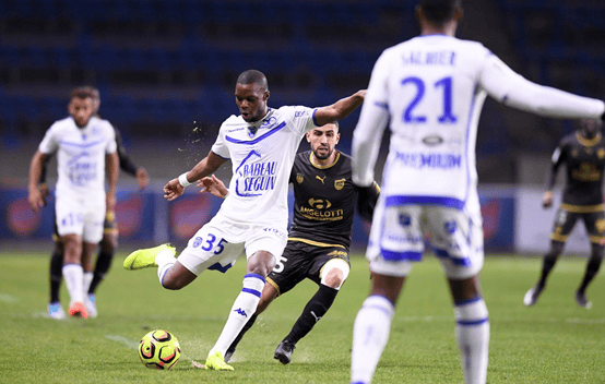 娱乐平台-浓眉替里夫斯出气是哪场比赛