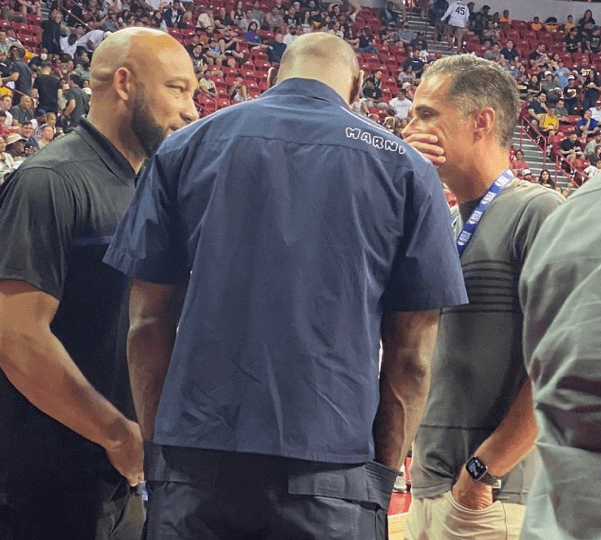 人队内部冲突升级,队员关系紧张怎么办